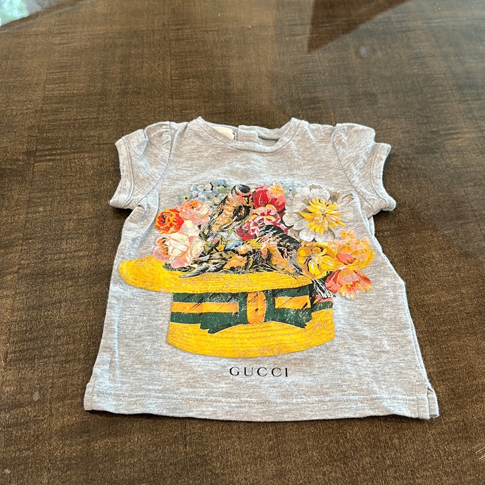 Gucci Gray Kids Tee with Floral and Hat Design